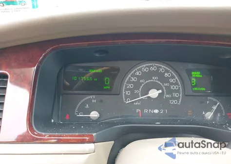 2004 Lincoln Town Car Ultimate из США, поврежденный, VIN 1LNHM83W44Y612226